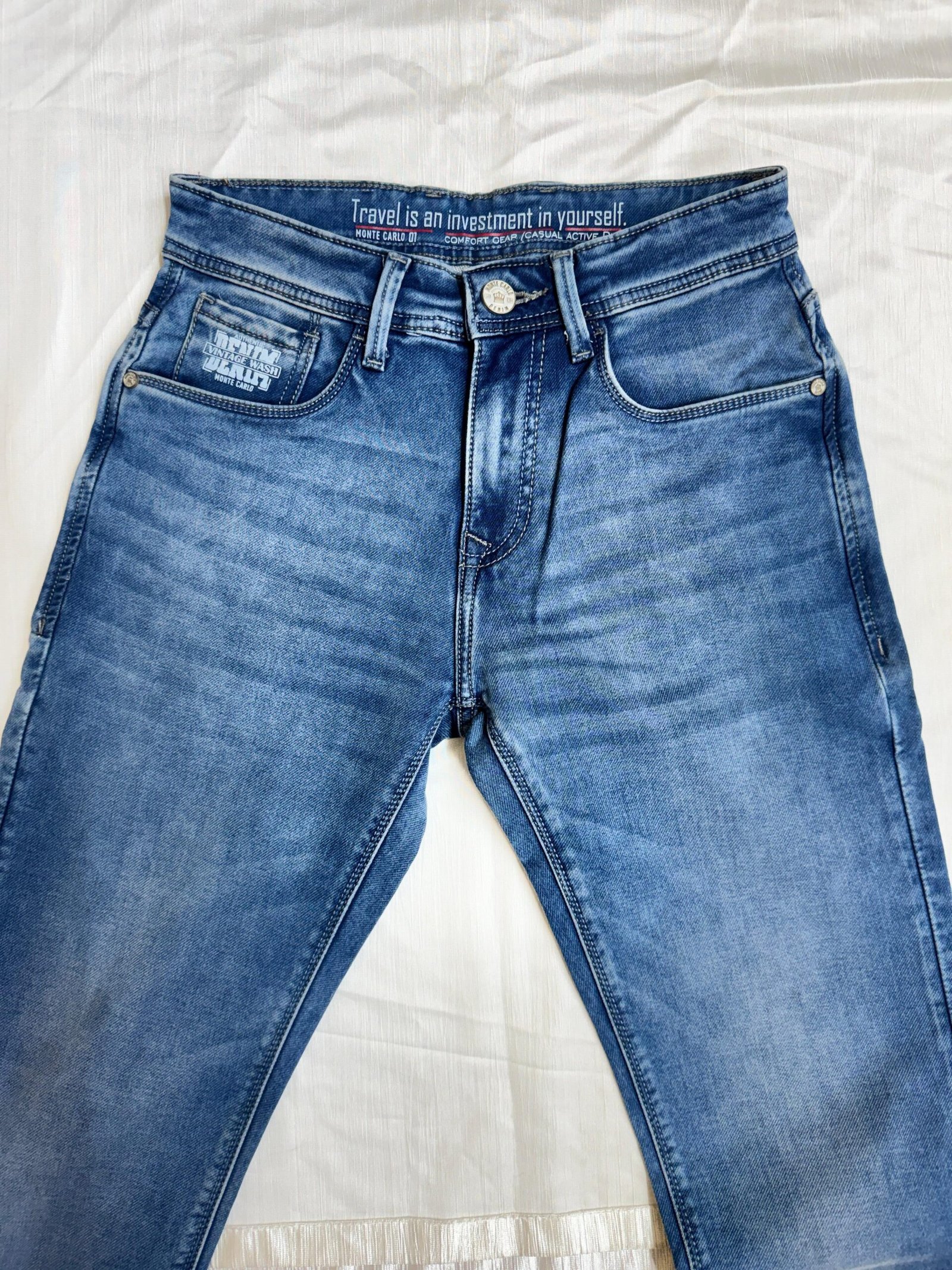 Men Comfort Fit Jeans