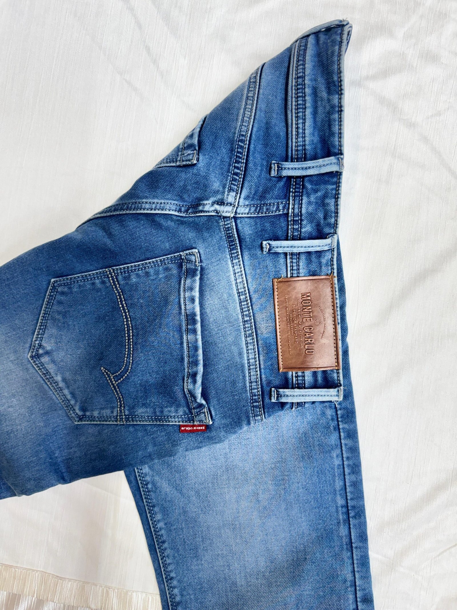 Men Comfort Fit Jeans - Image 3